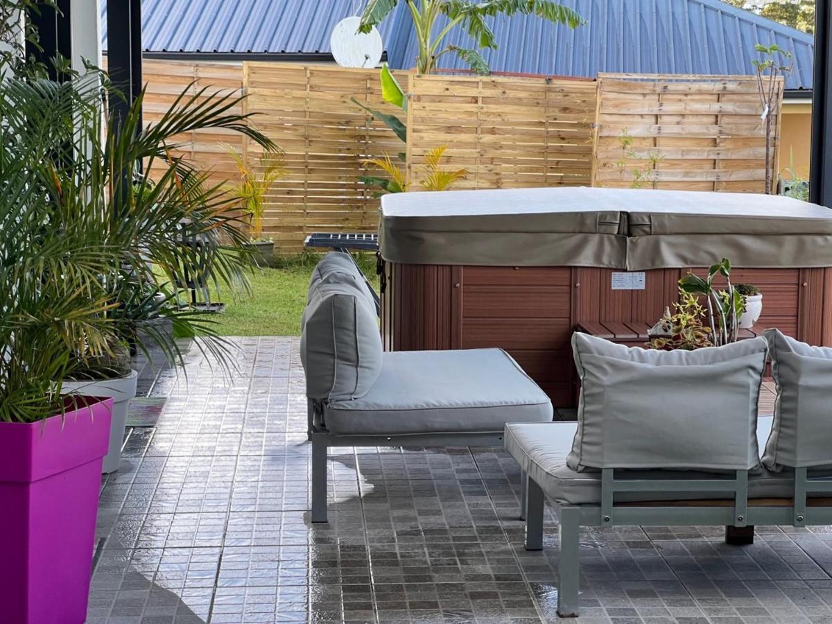 Villa, Lossy Le Tampon Exterior foto