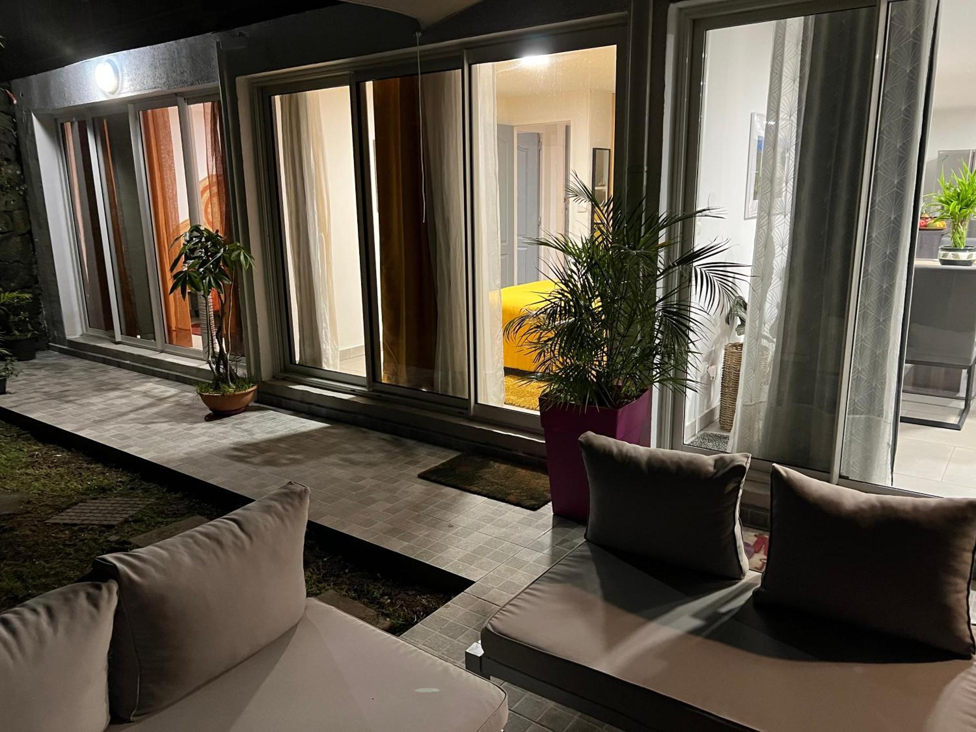 Villa, Lossy Le Tampon Exterior foto